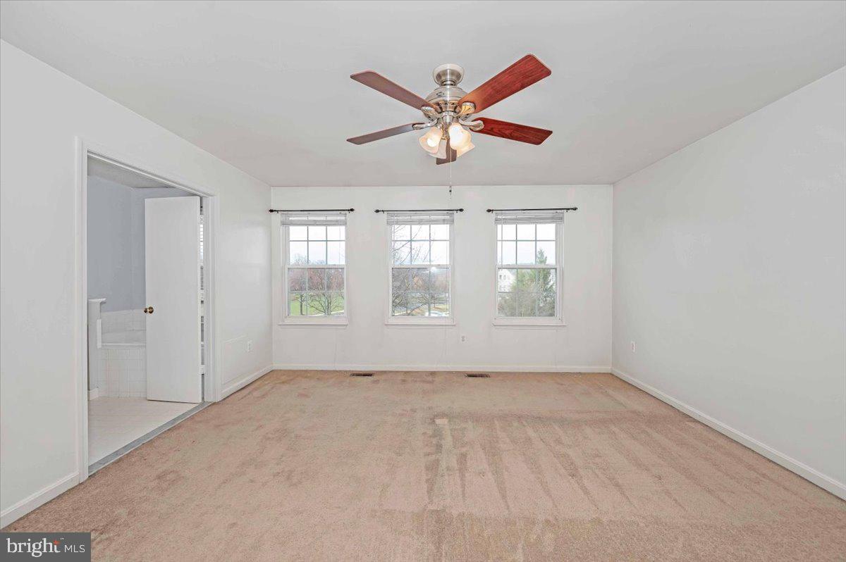 WELLINGTON TRACE - Residential