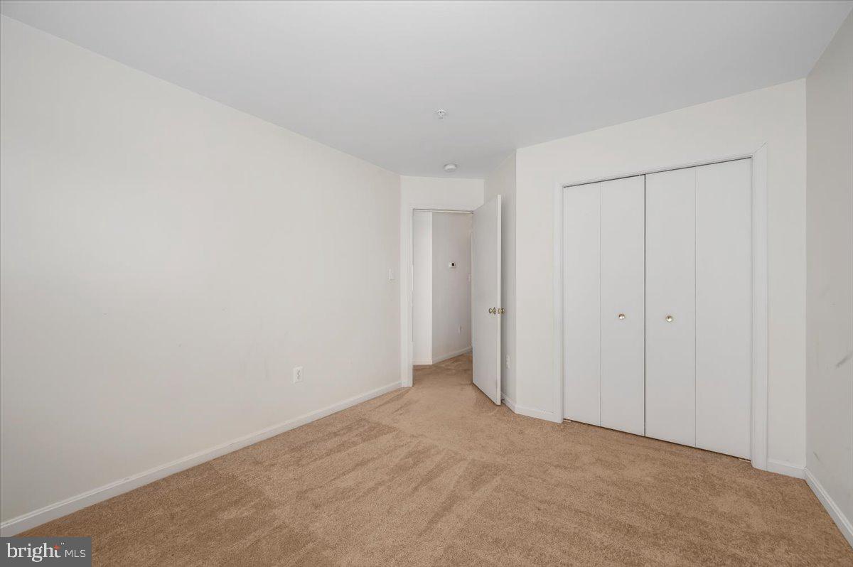 WELLINGTON TRACE - Residential