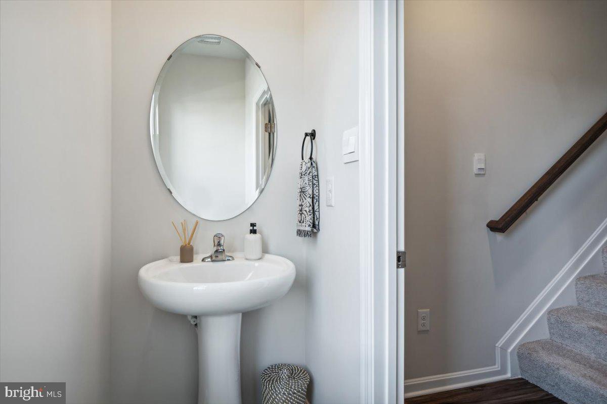 TUSCARORA CREEK - Residential