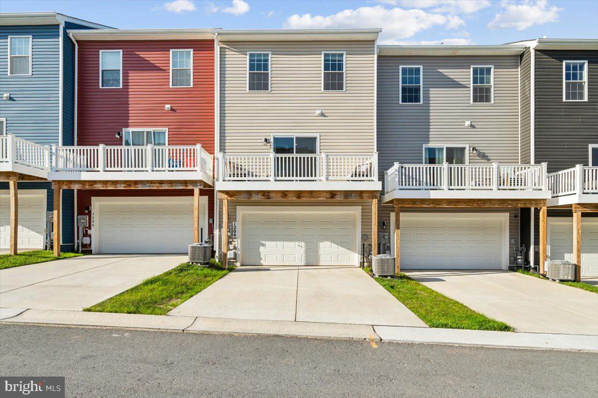 TUSCARORA CREEK - Residential