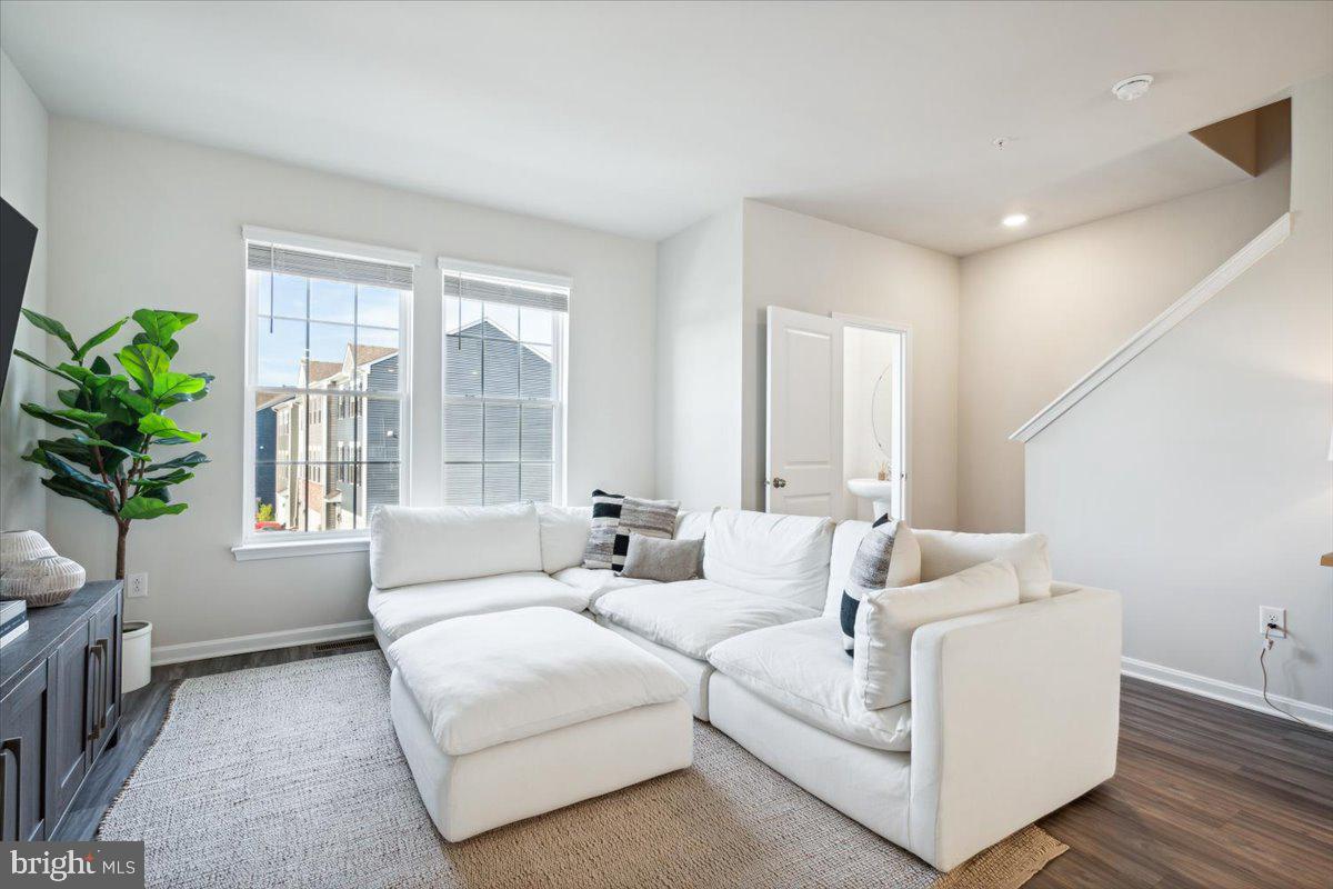 TUSCARORA CREEK - Residential