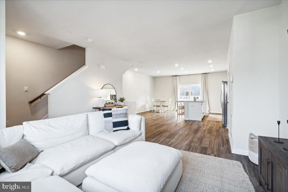 TUSCARORA CREEK - Residential