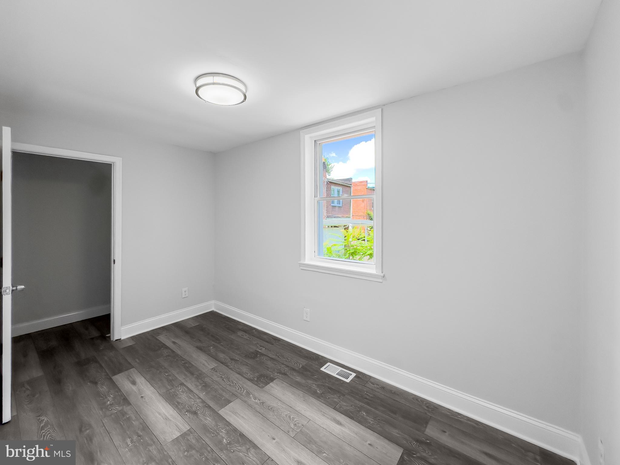 ARLINGTON - Residential Lease