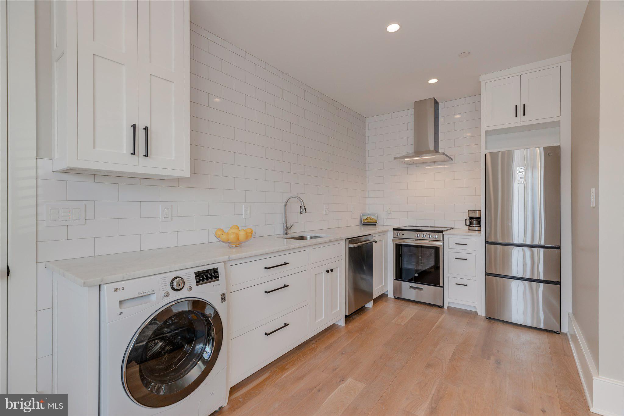 CAPITOL HILL - Residential