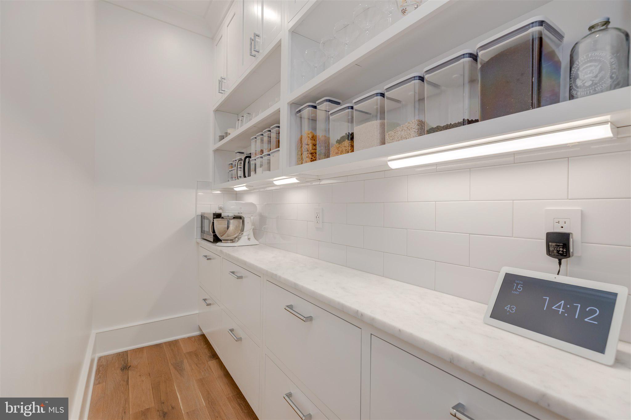 CAPITOL HILL - Residential