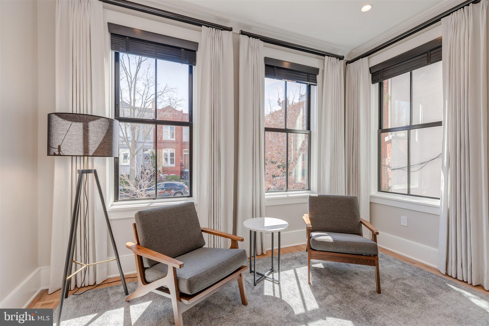 CAPITOL HILL - Residential