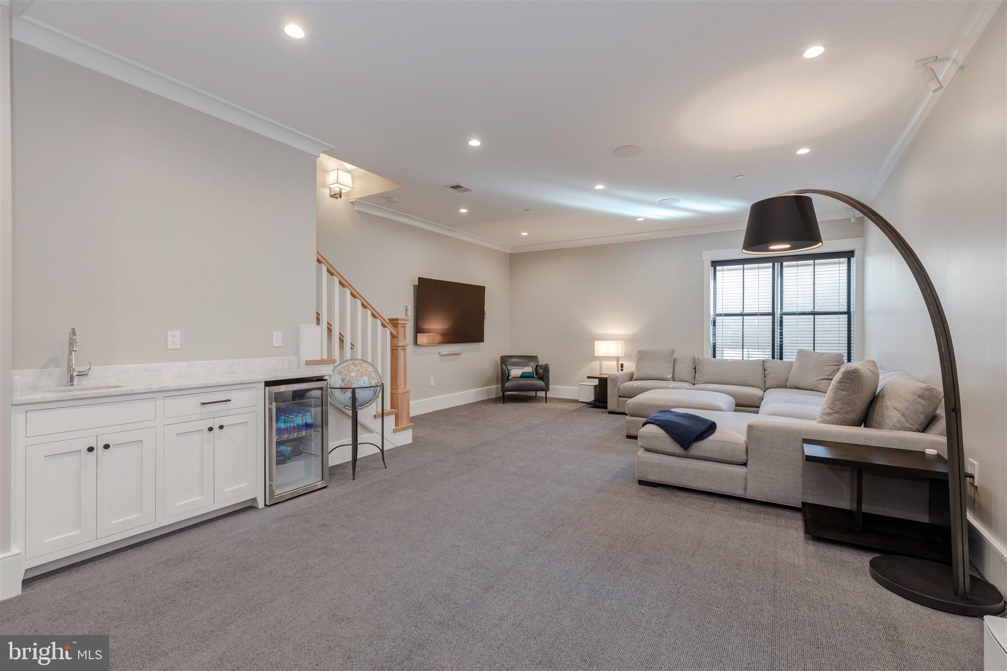 CAPITOL HILL - Residential