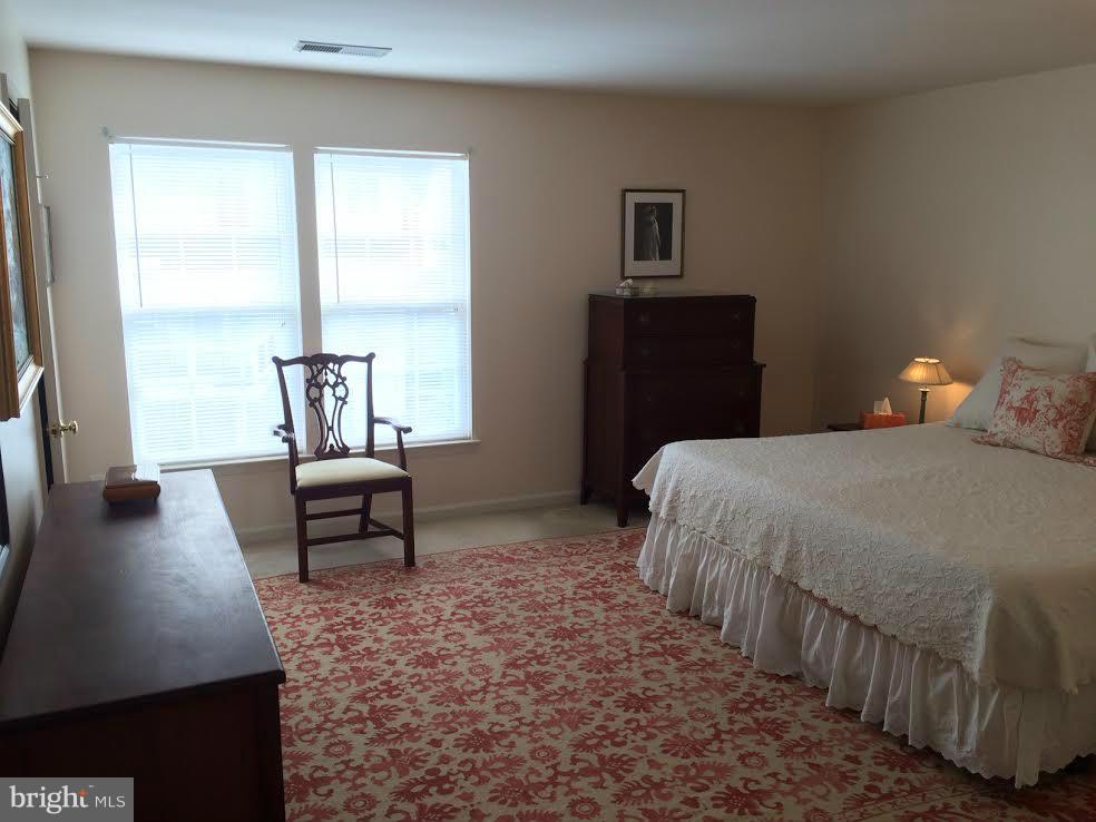 LANSDOWNE ON THE POTOMAC - Residential Lease