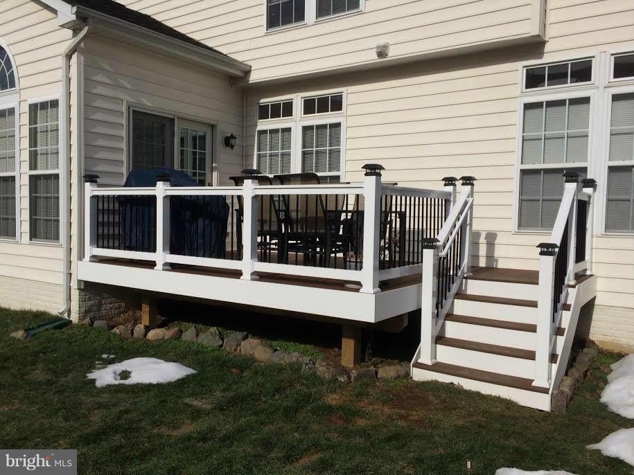 LANSDOWNE ON THE POTOMAC - Residential Lease