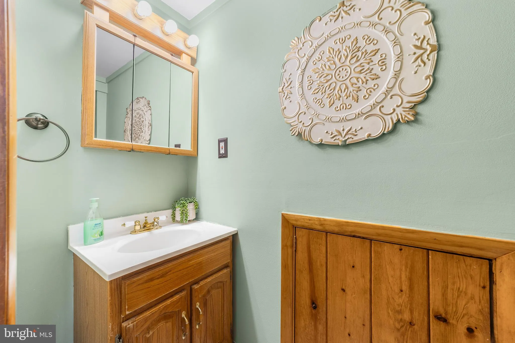 National Park, New Jersey 08063, United States, 4 Bedrooms Bedrooms, ,2 BathroomsBathrooms,Residential,Contingent,84162