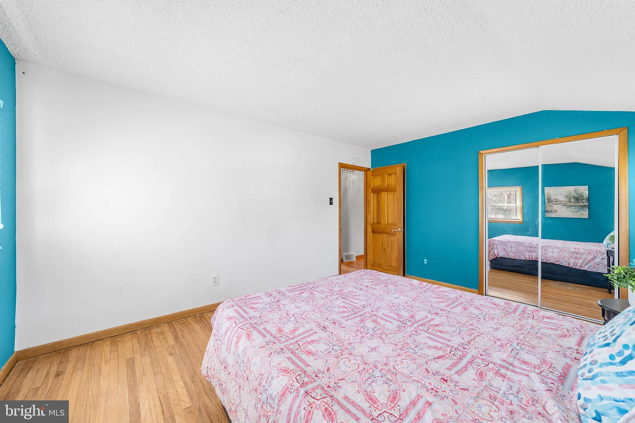 National Park, New Jersey 08063, United States, 4 Bedrooms Bedrooms, ,2 BathroomsBathrooms,Residential,Contingent,84162