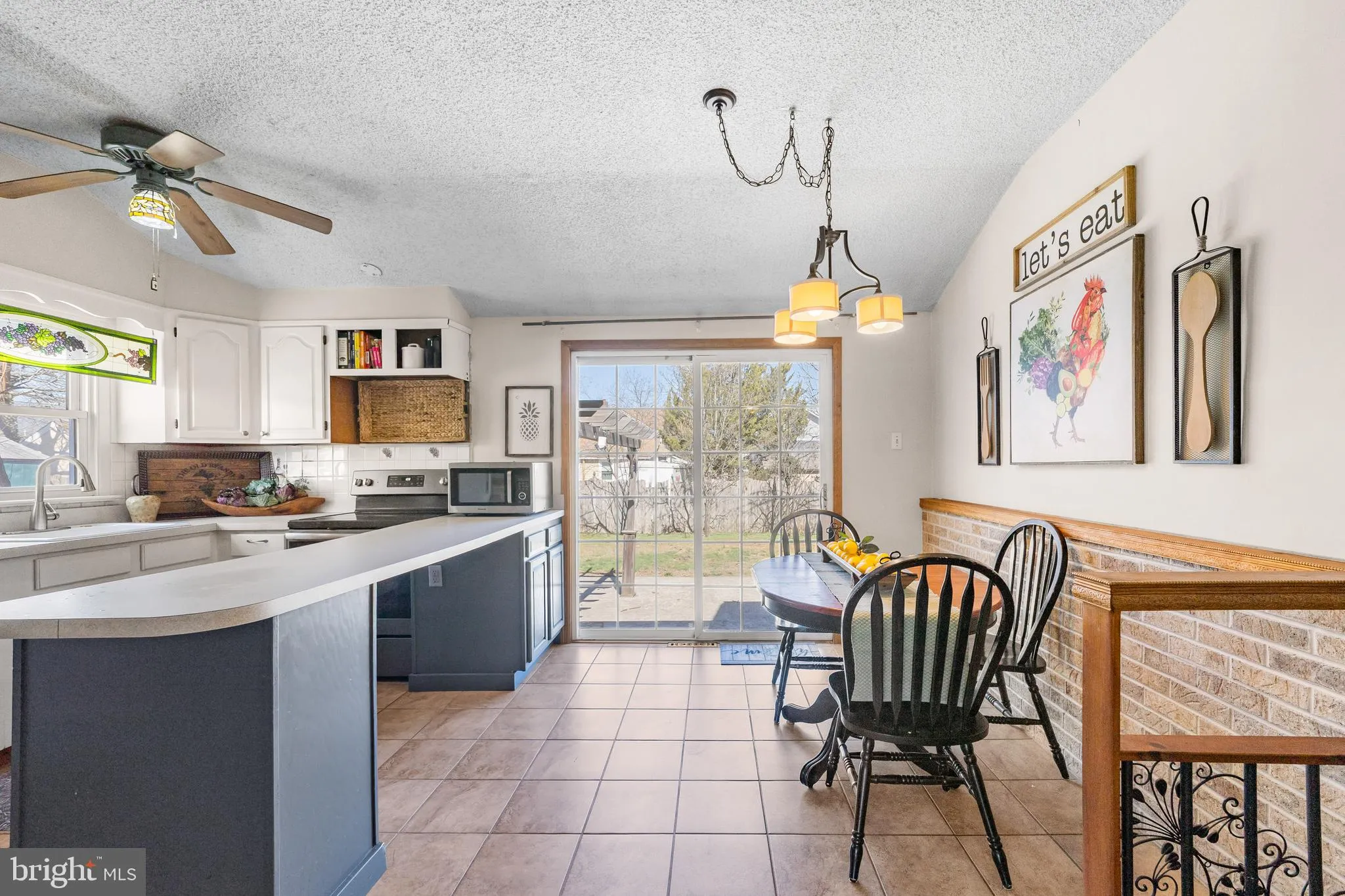 National Park, New Jersey 08063, United States, 4 Bedrooms Bedrooms, ,2 BathroomsBathrooms,Residential,Contingent,84162