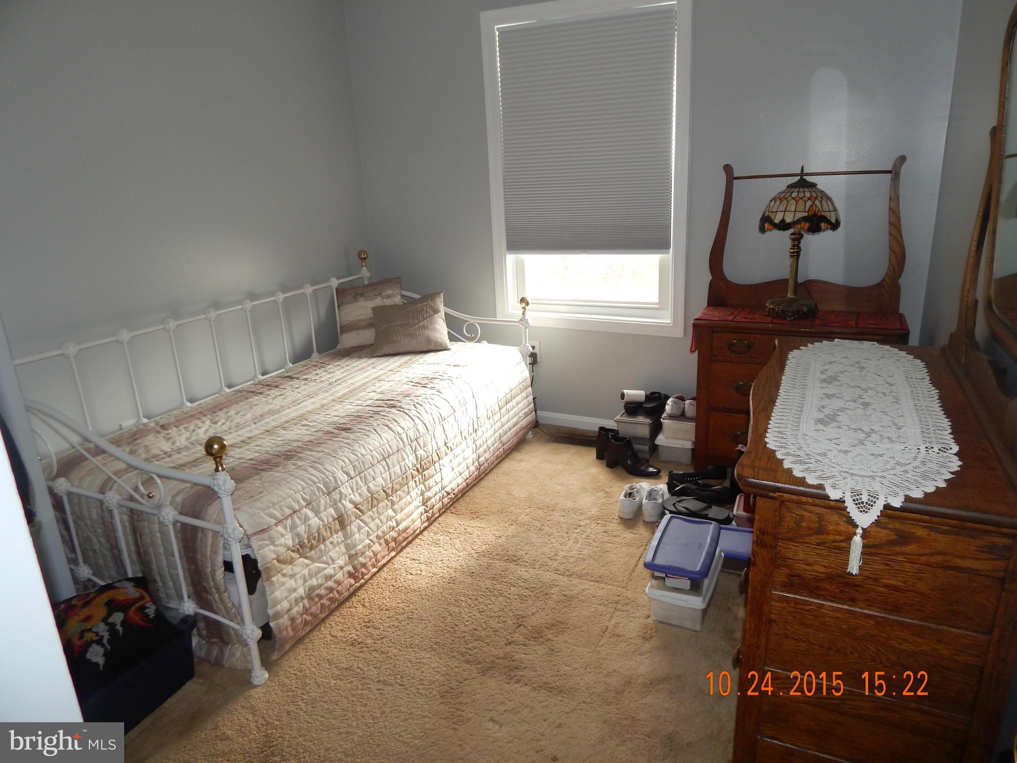 VALLEY STREAM ESTATES - Residential