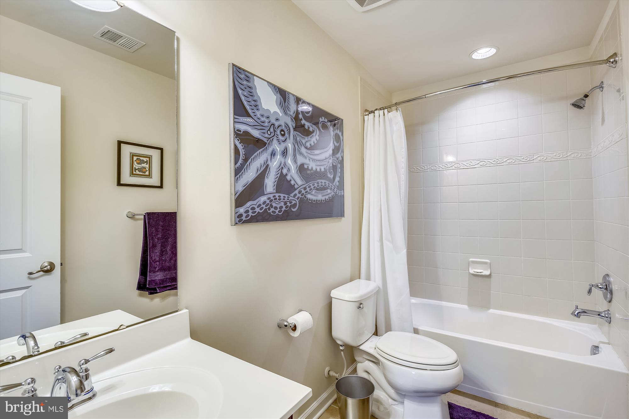 LAWYERS HILL - Residential