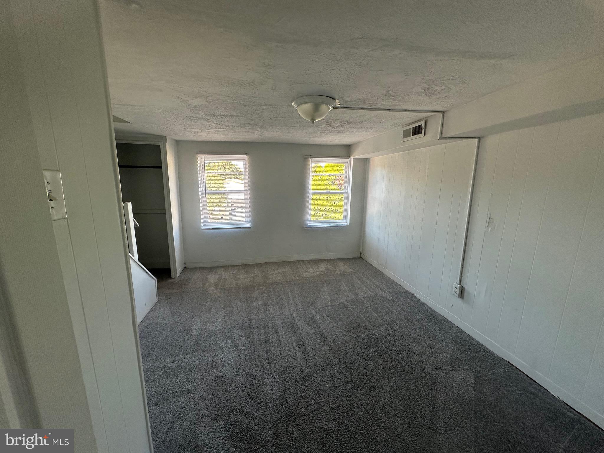 FRANKFORD - Residential