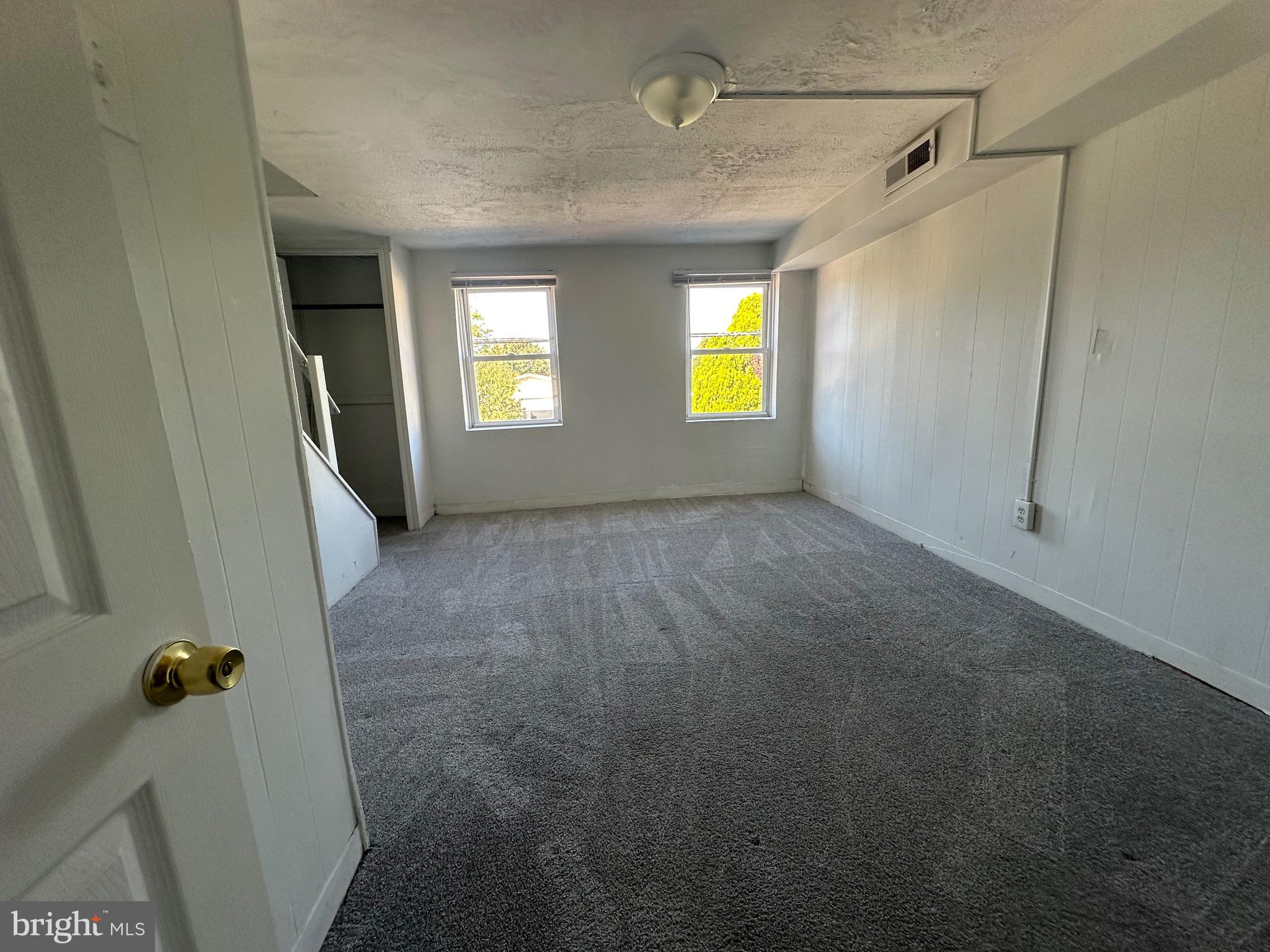 FRANKFORD - Residential