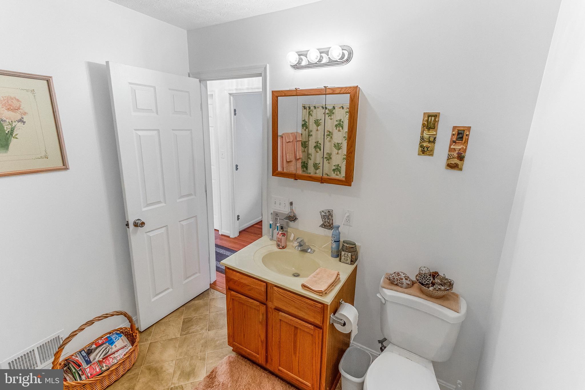 DOUGLAS OAKS - Residential