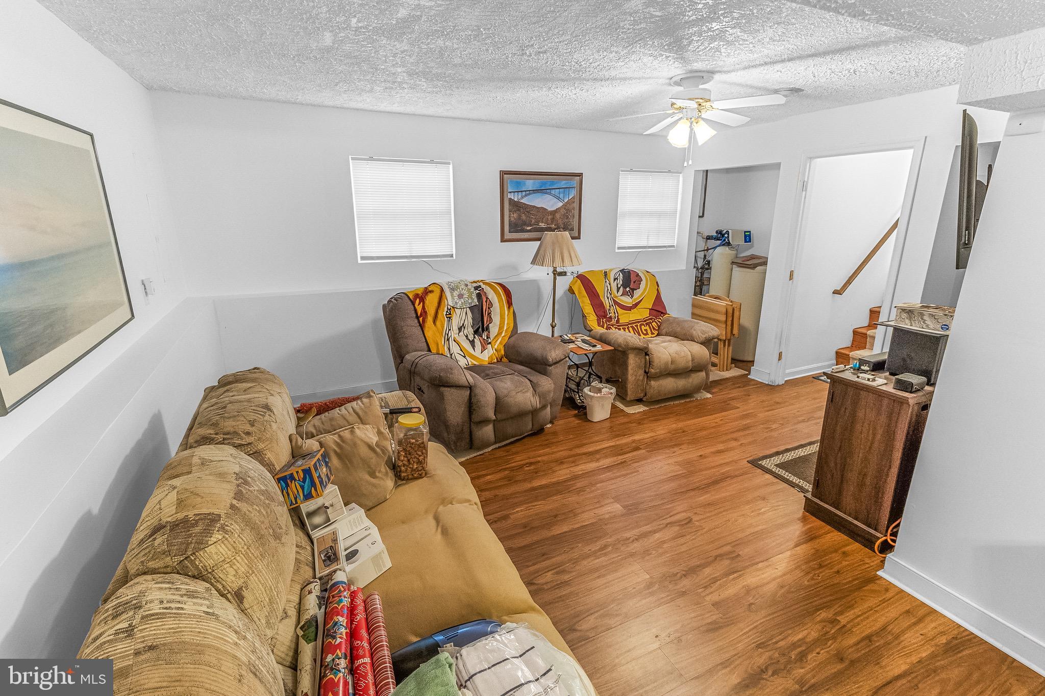 DOUGLAS OAKS - Residential