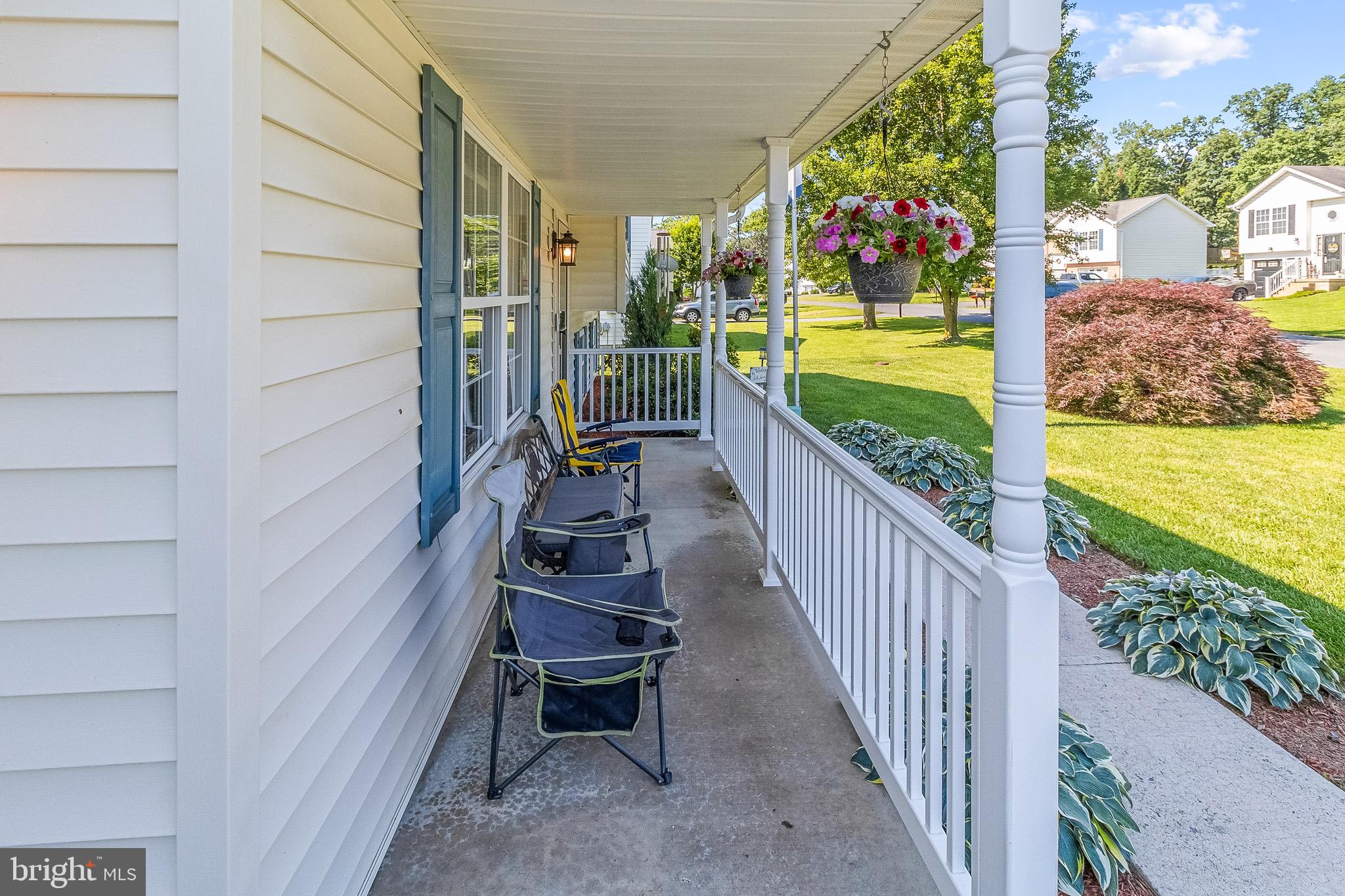 DOUGLAS OAKS - Residential