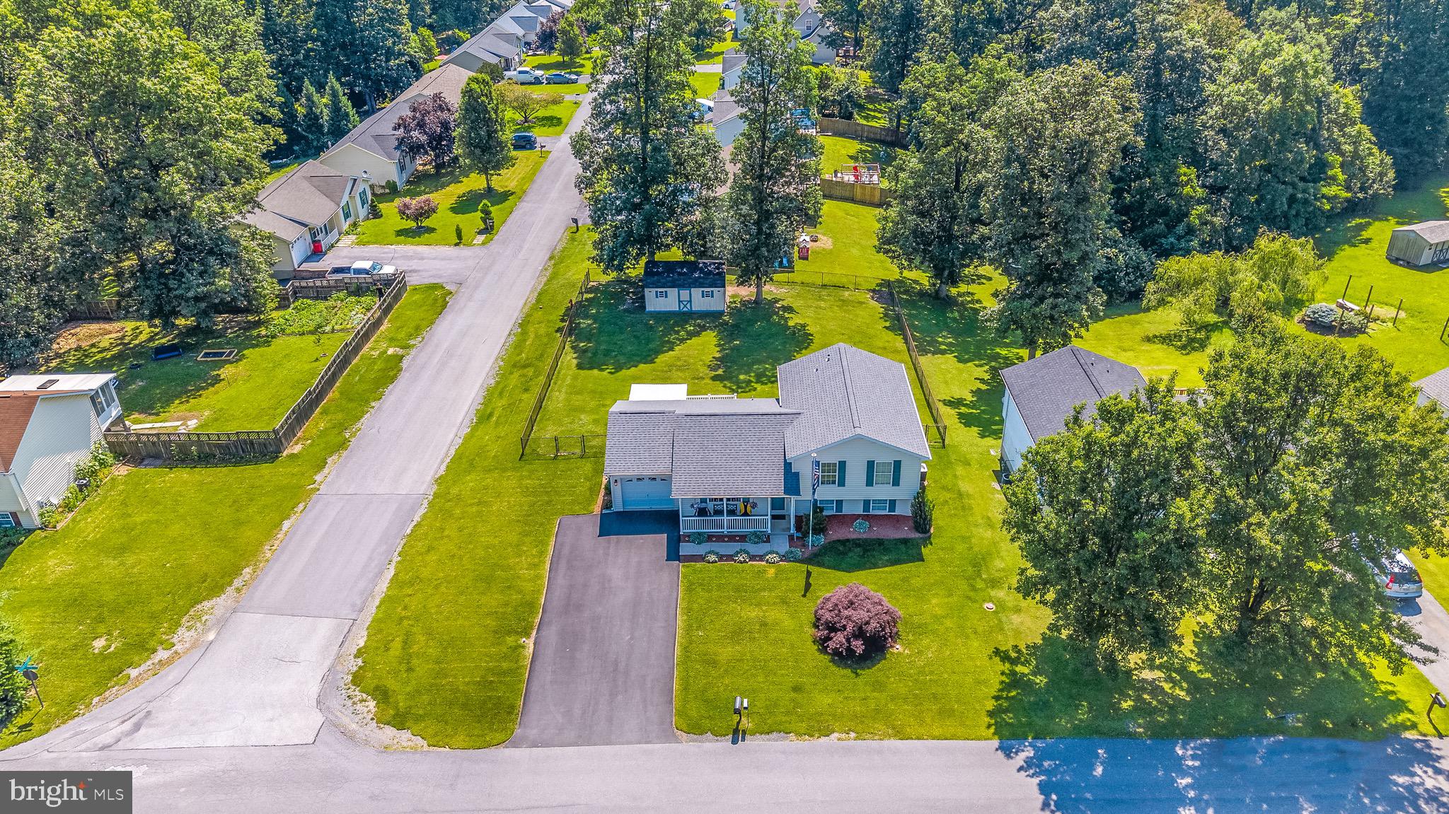 DOUGLAS OAKS - Residential