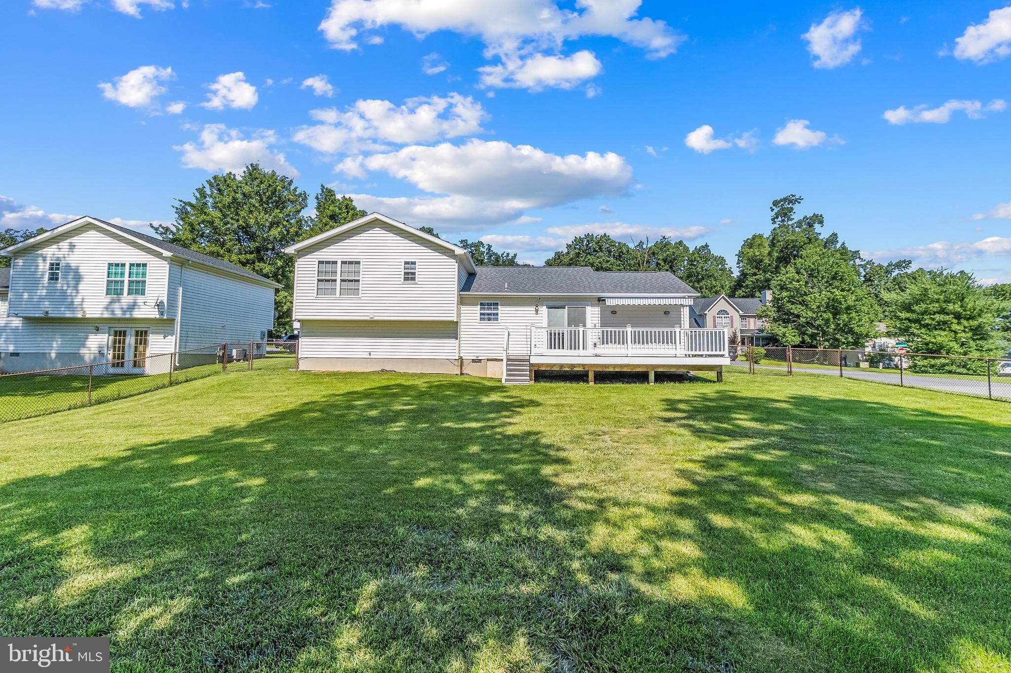 DOUGLAS OAKS - Residential