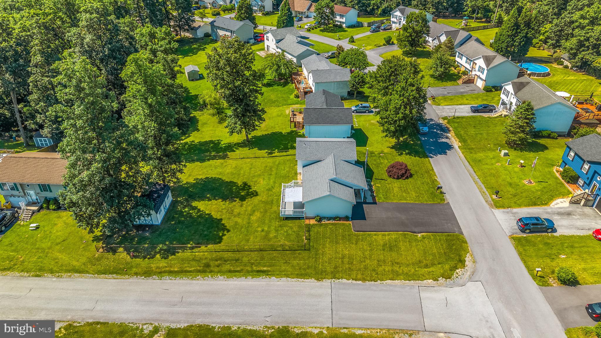 DOUGLAS OAKS - Residential