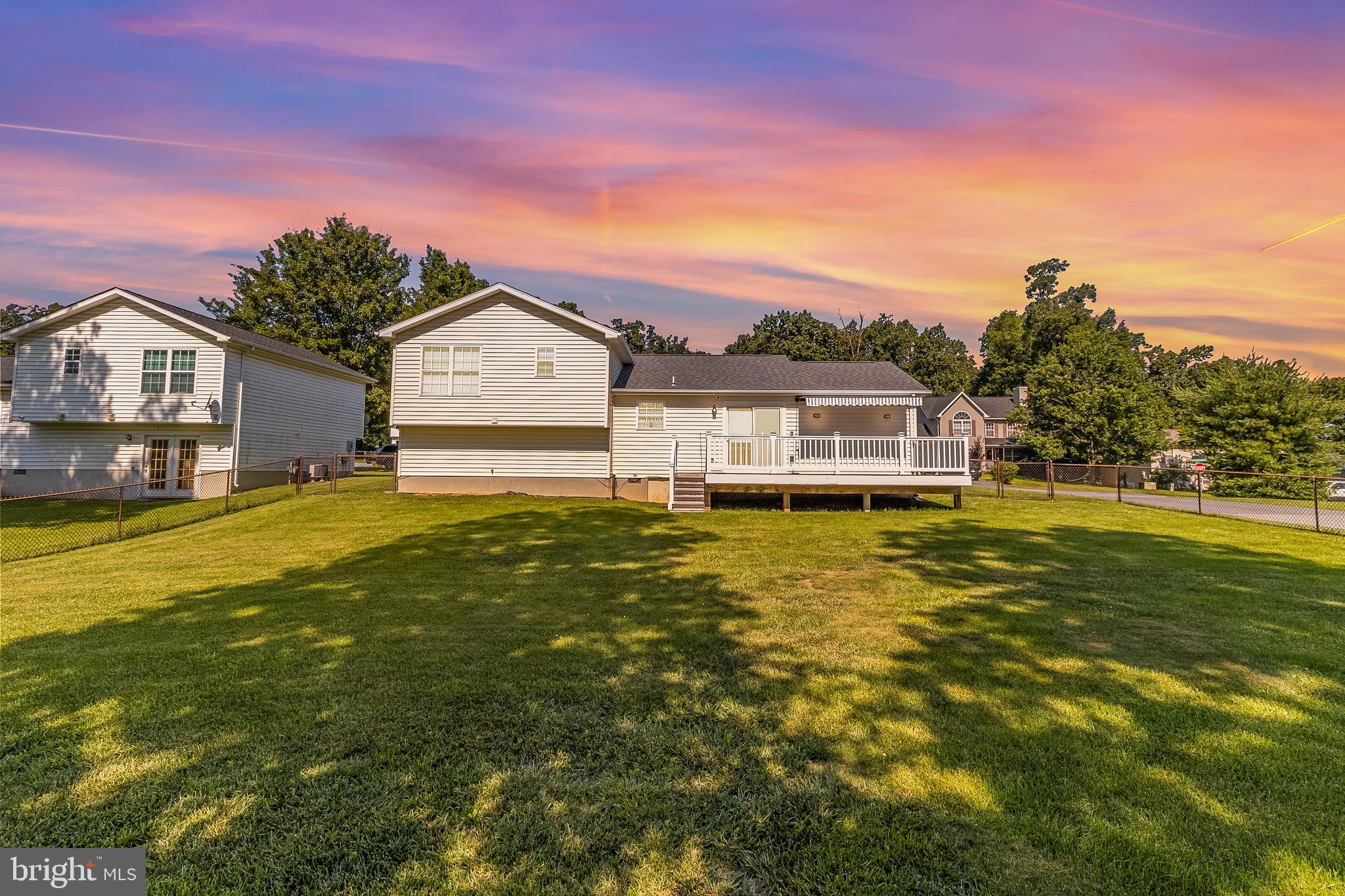 DOUGLAS OAKS - Residential