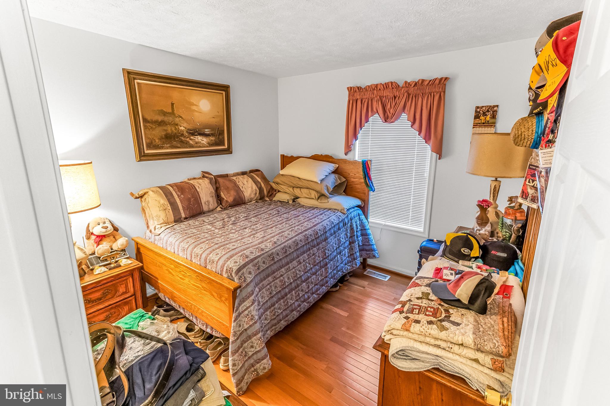 DOUGLAS OAKS - Residential