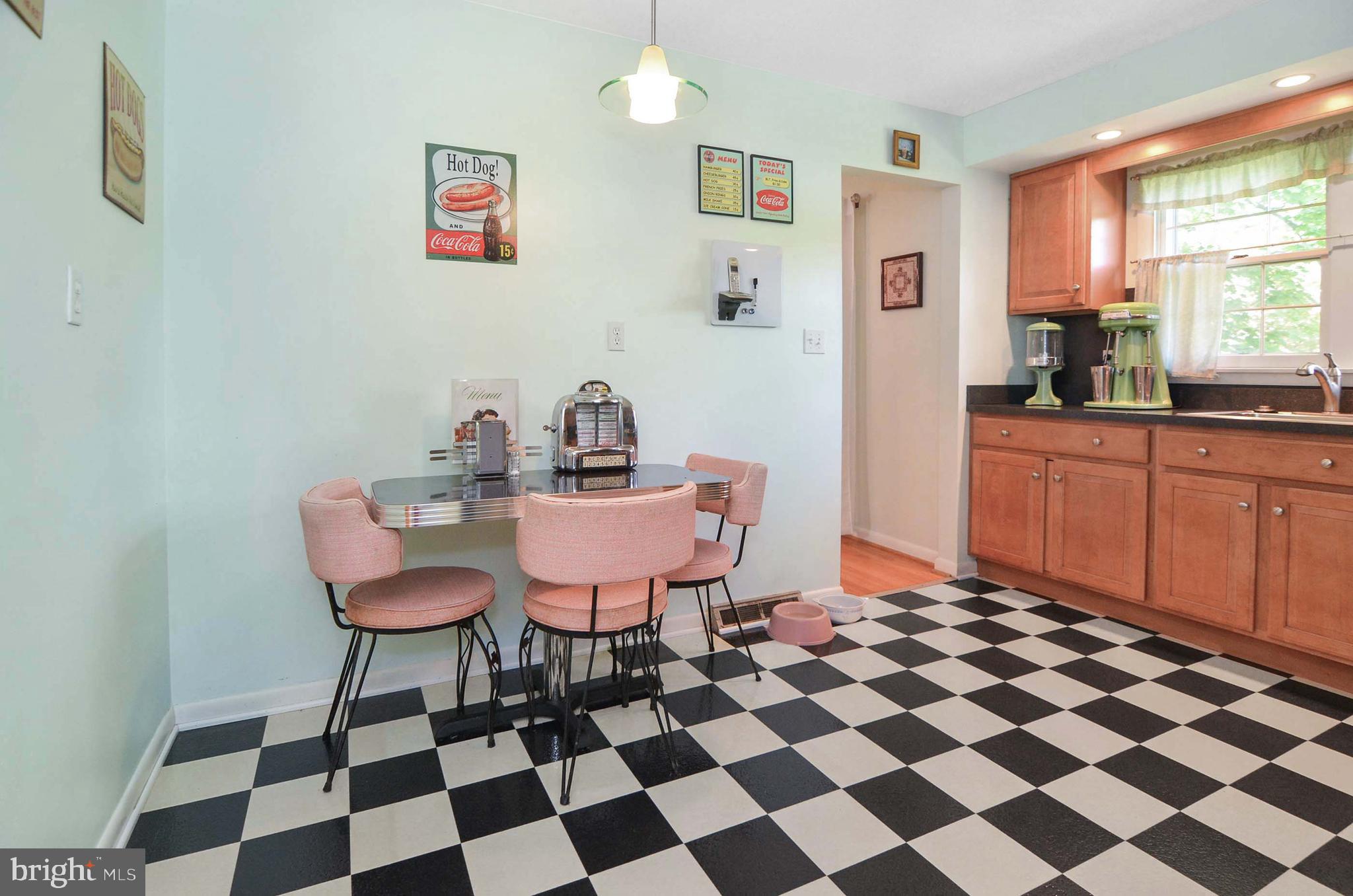 MIS-JAN ESTATES - Residential