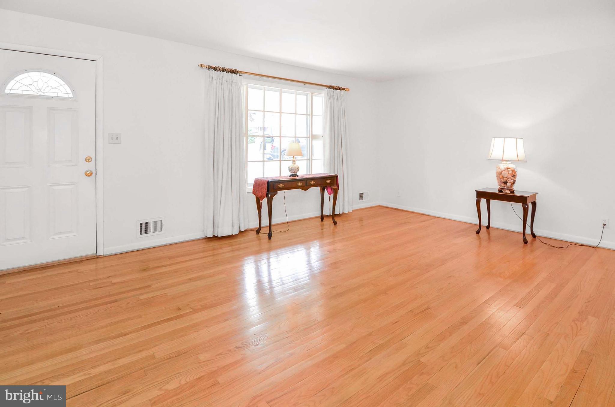 MIS-JAN ESTATES - Residential