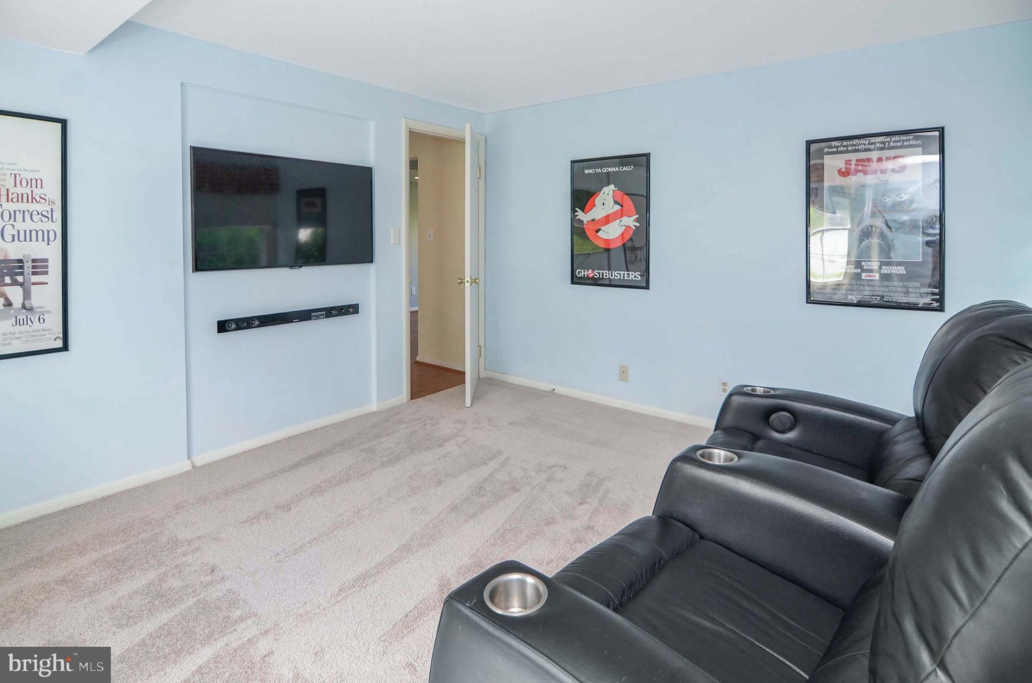 MIS-JAN ESTATES - Residential