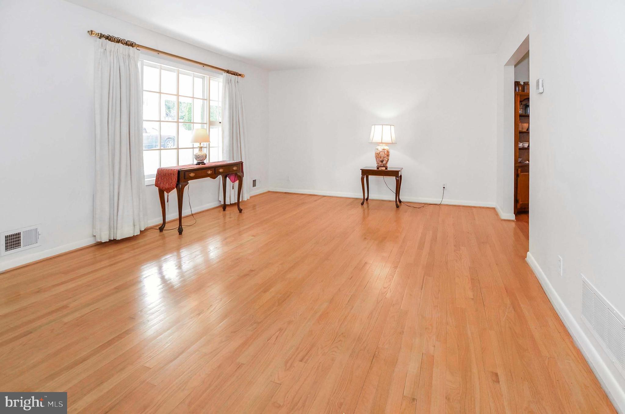 MIS-JAN ESTATES - Residential