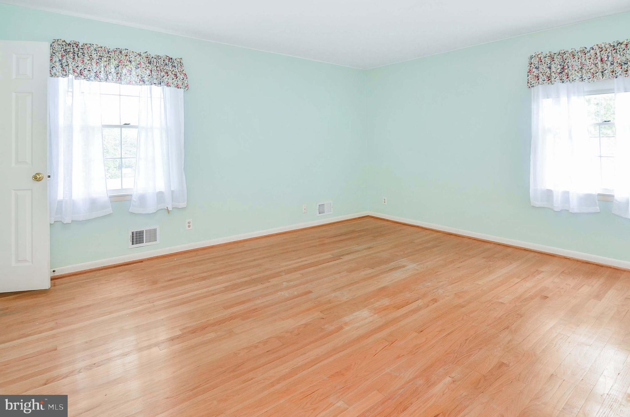 MIS-JAN ESTATES - Residential