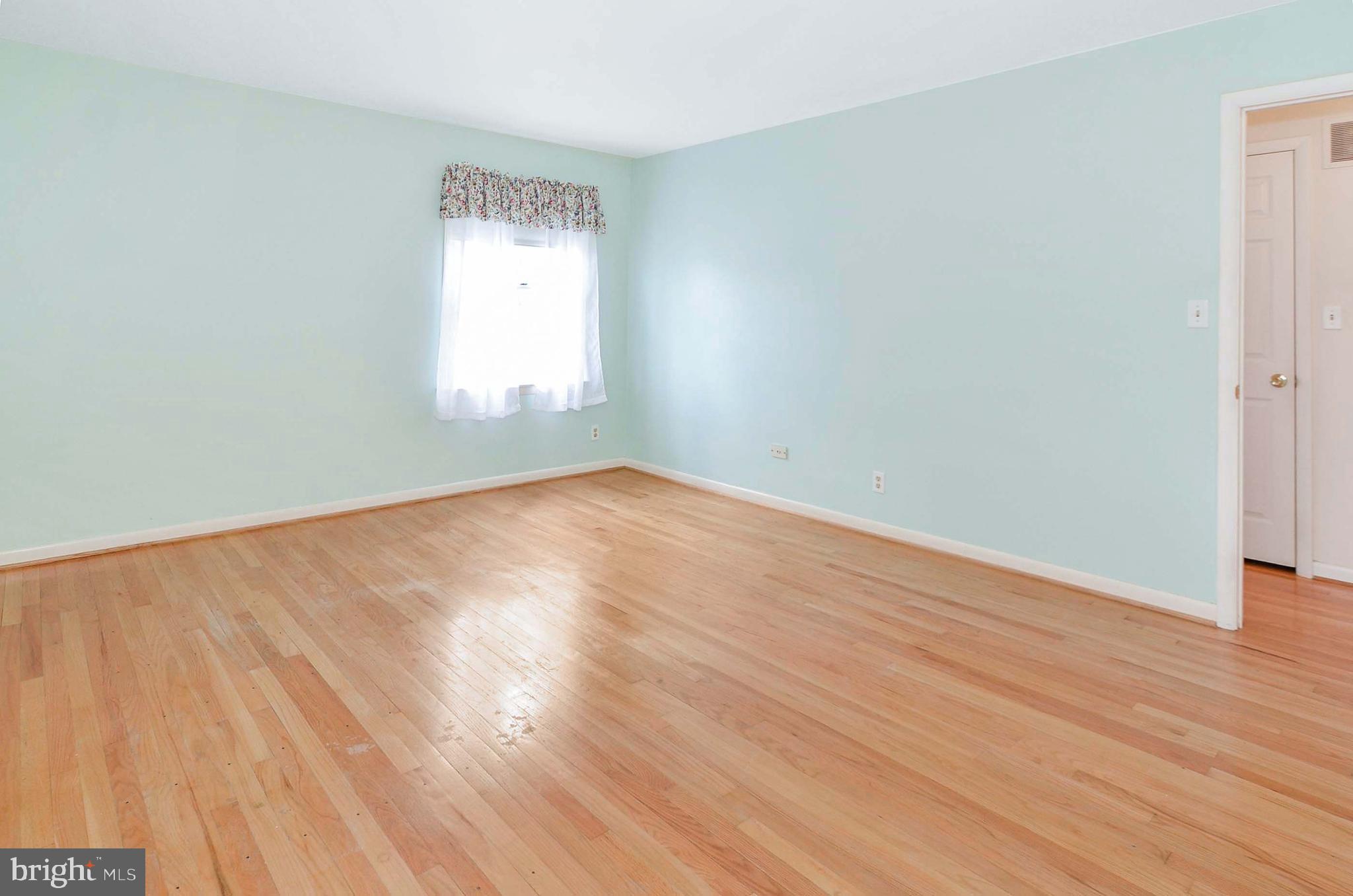 MIS-JAN ESTATES - Residential