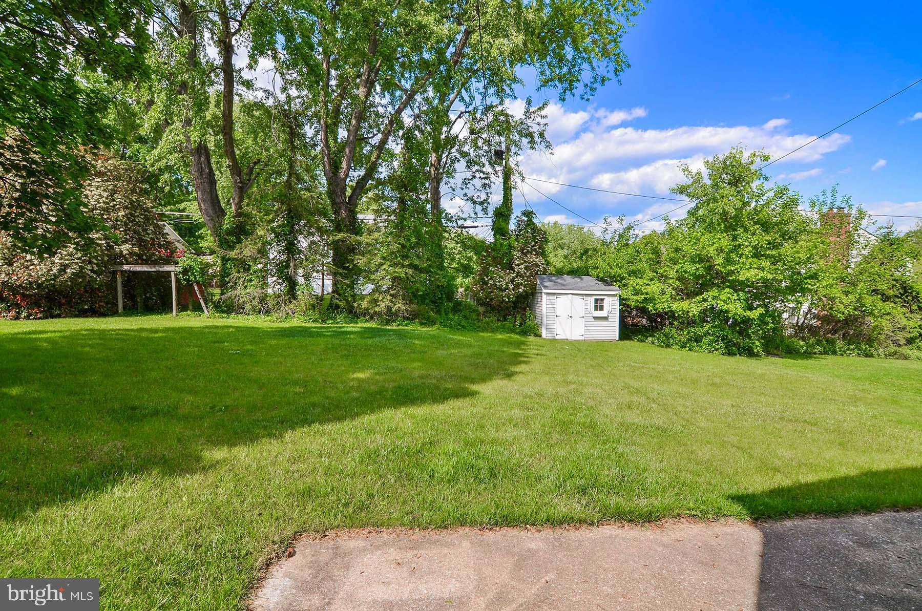 MIS-JAN ESTATES - Residential