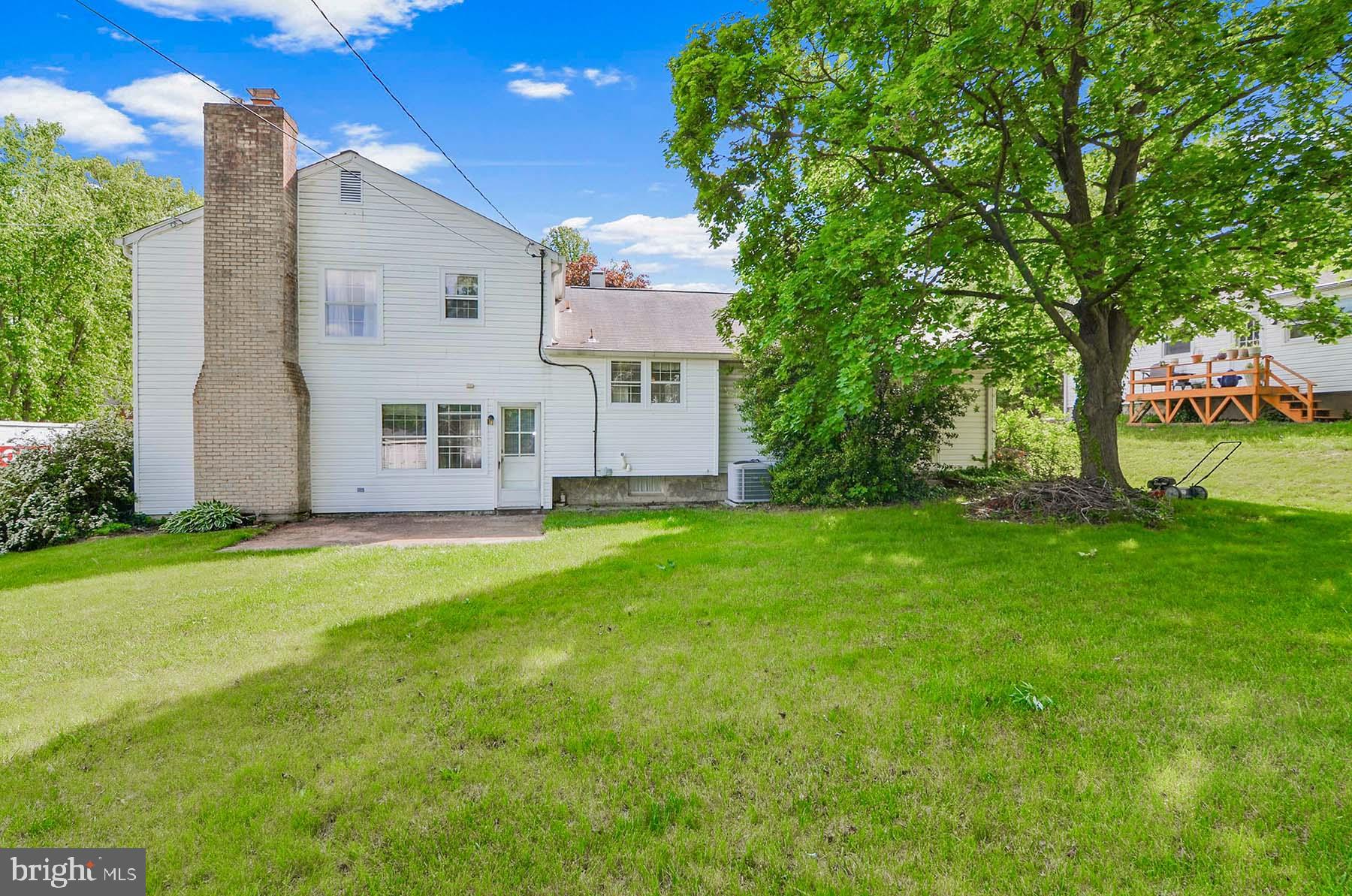 MIS-JAN ESTATES - Residential