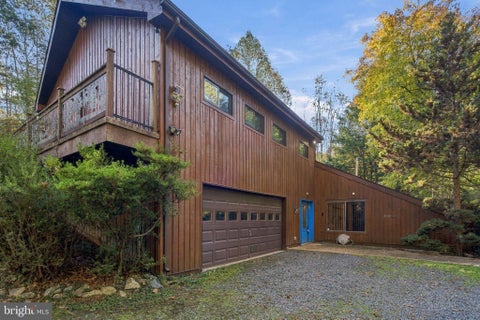 Photo of 8337 Morningside Drive, MANASSAS, VA 20112 (MLS # VAPW2133350)