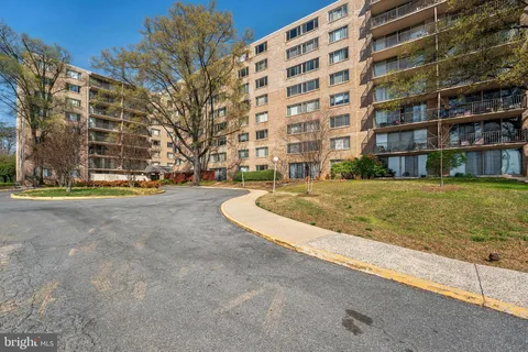 4410 Oglethorpe Street Unit 105, Hyattsville, MD MLS: MDPG2146872