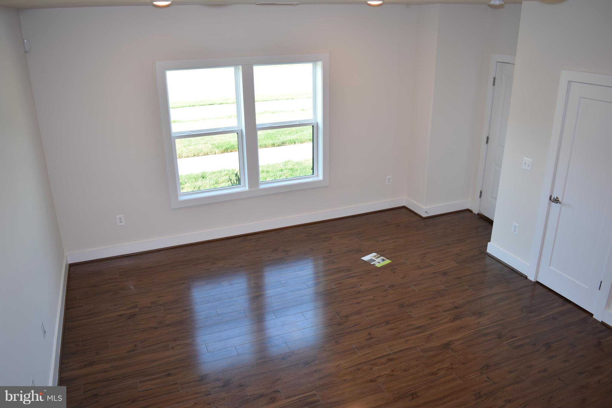 ONE LOUDOUN - Residential Lease