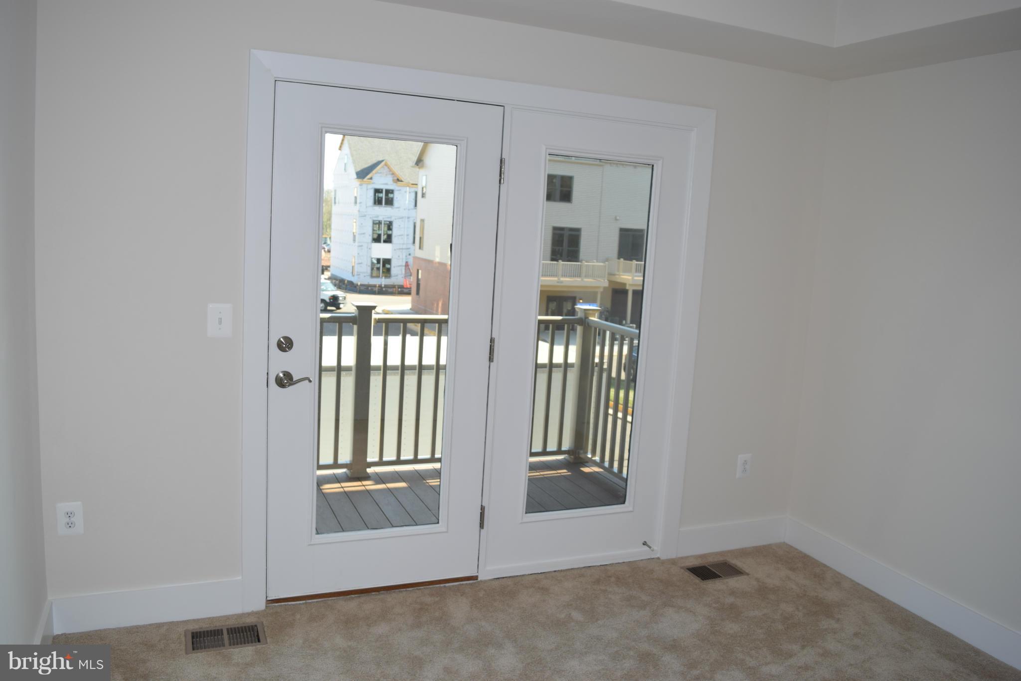 ONE LOUDOUN - Residential Lease