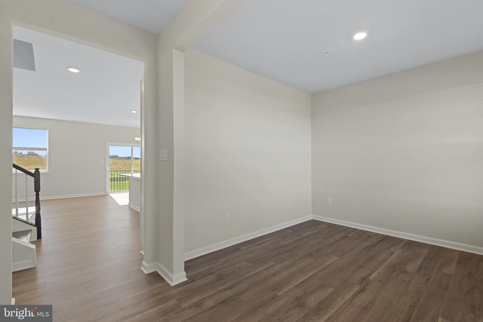 CREEKSIDE ESTATES - Residential