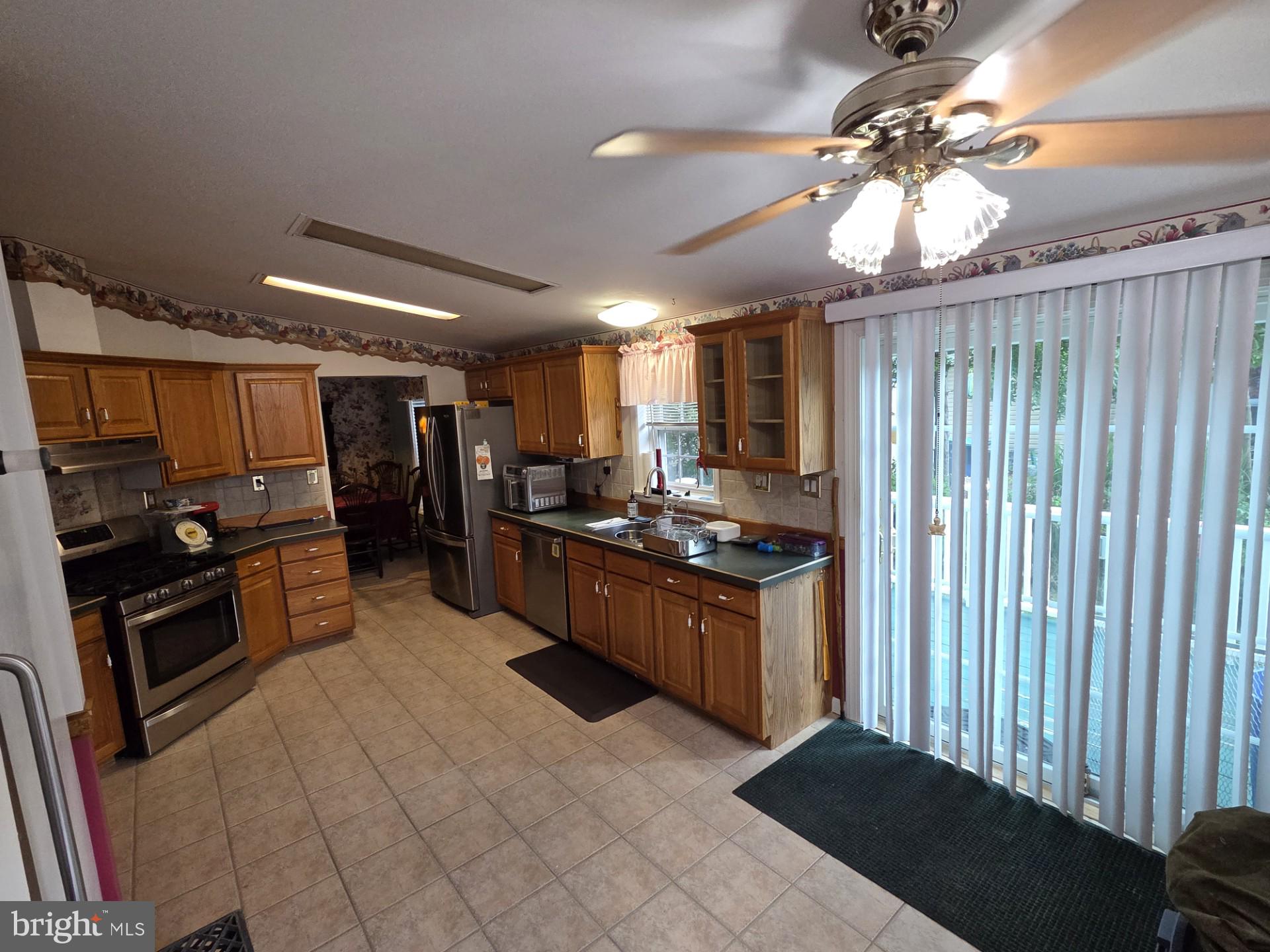 64 HICKORY LANE