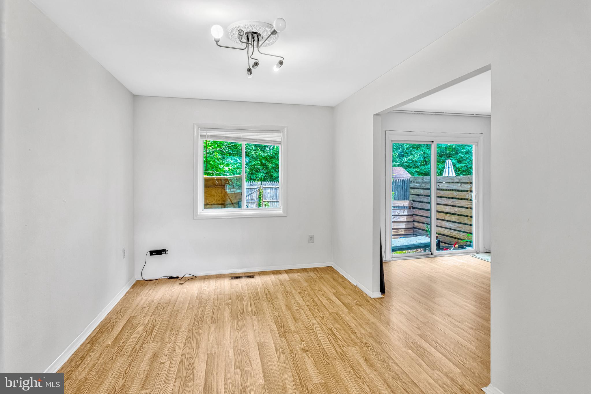 LAKE RIDGE - Residential