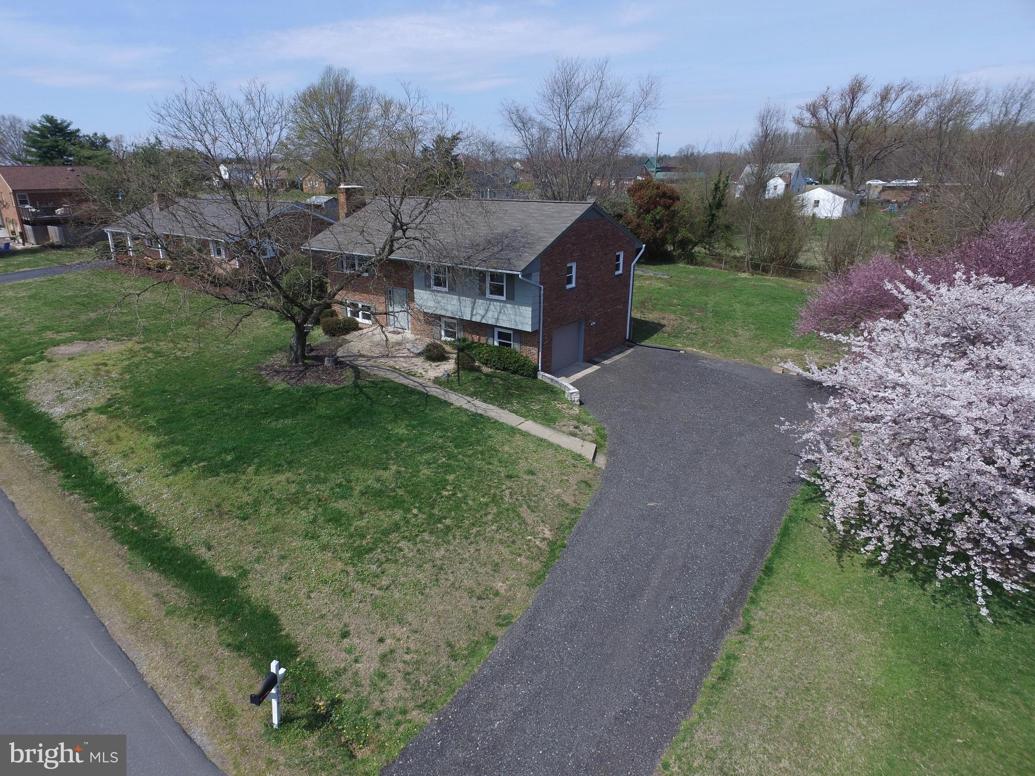 SHERATON HILLS - Residential