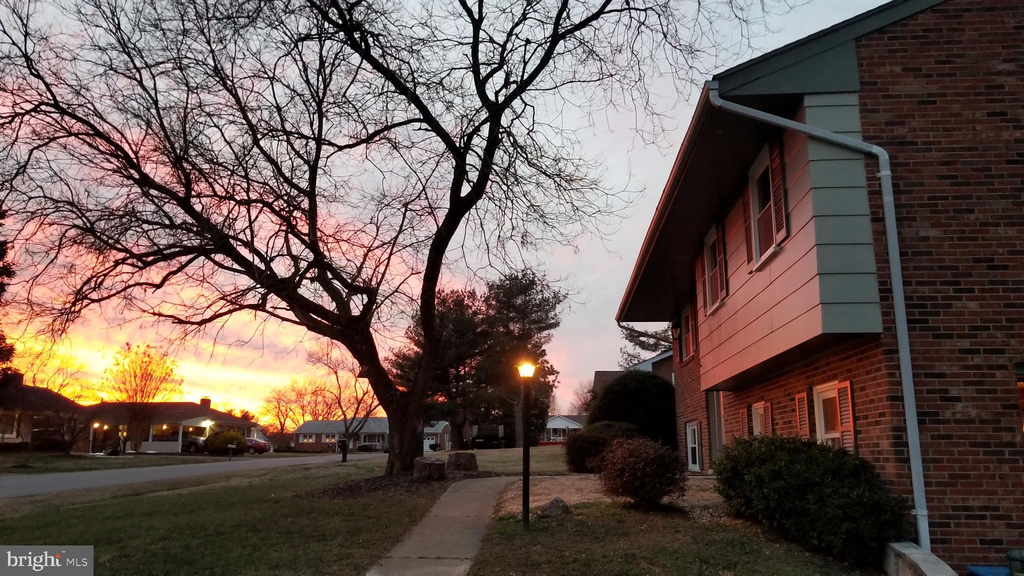 SHERATON HILLS - Residential