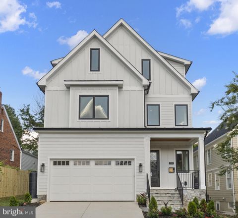 1905 N TAYLOR STREET ARLINGTON VA 22207