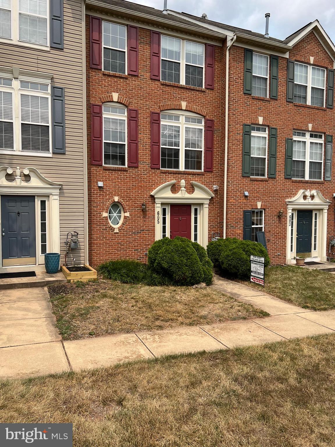 OVERLOOK - Residential Lease