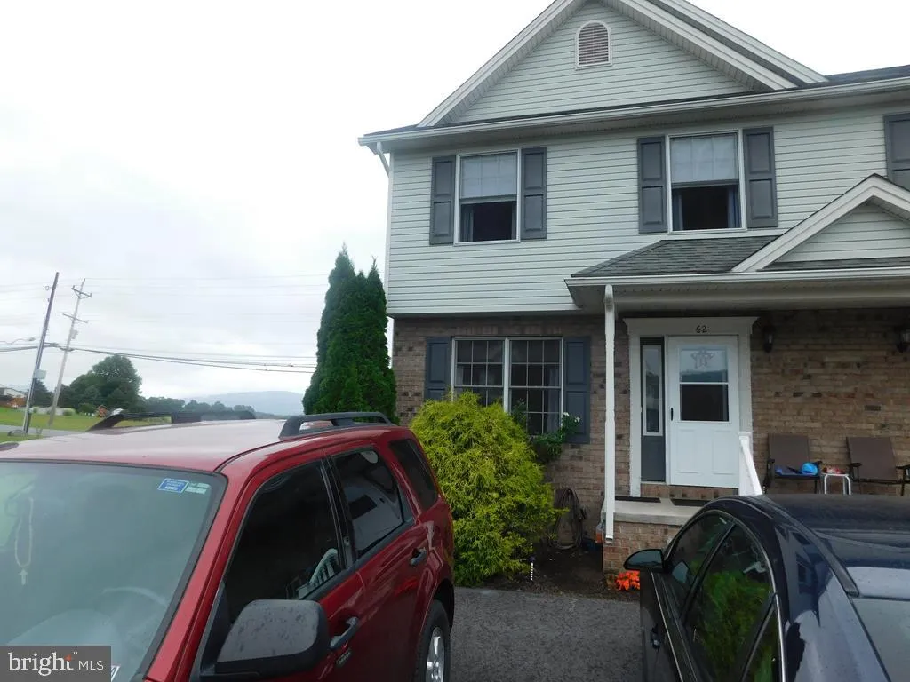 62 Hawthorne Way, Milroy, PA 17063