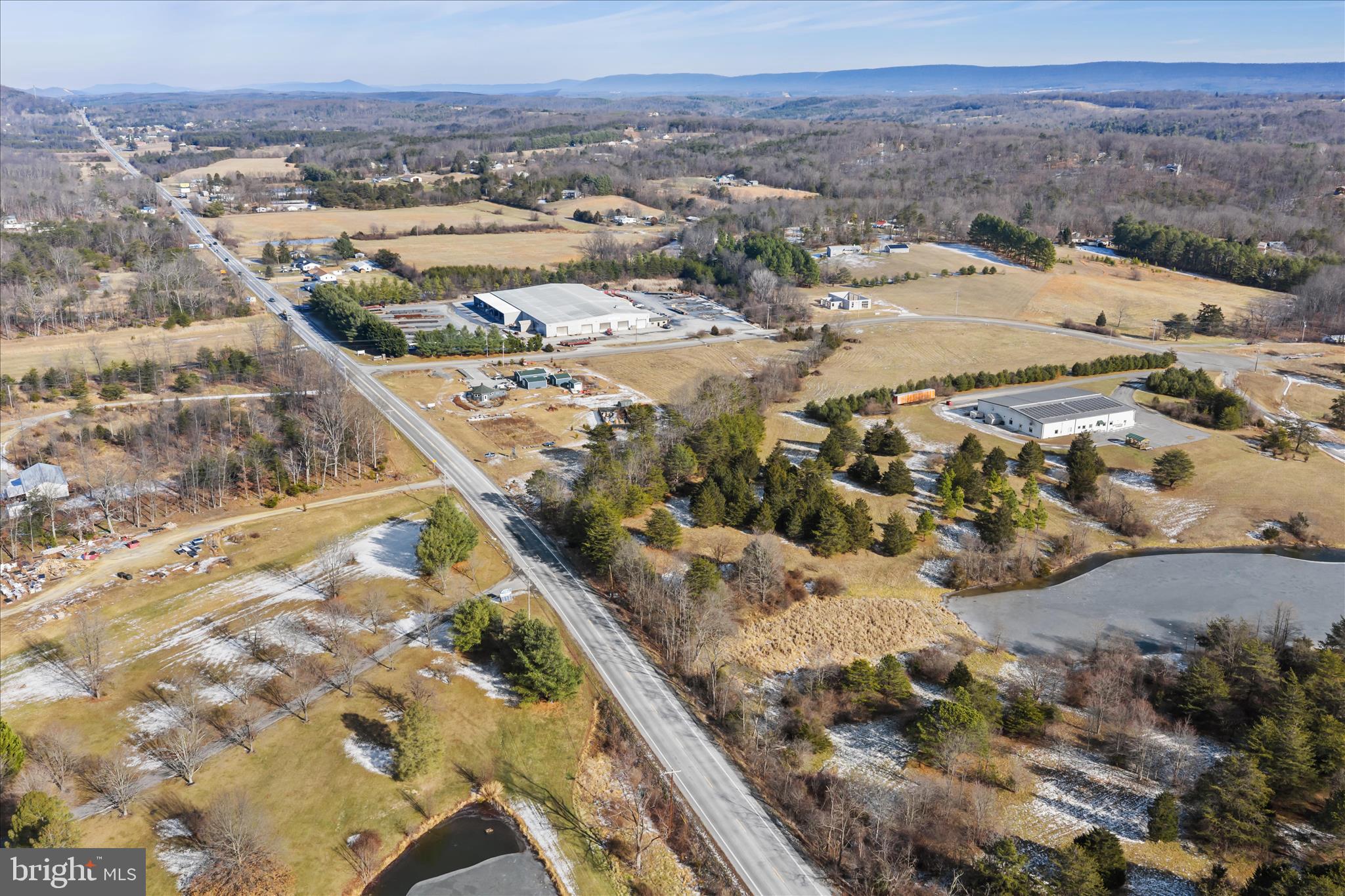 522 BUSINESS PARK - Commercial Sale