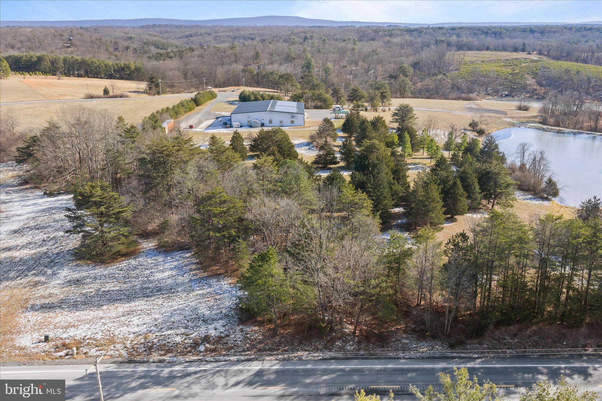 522 BUSINESS PARK - Commercial Sale